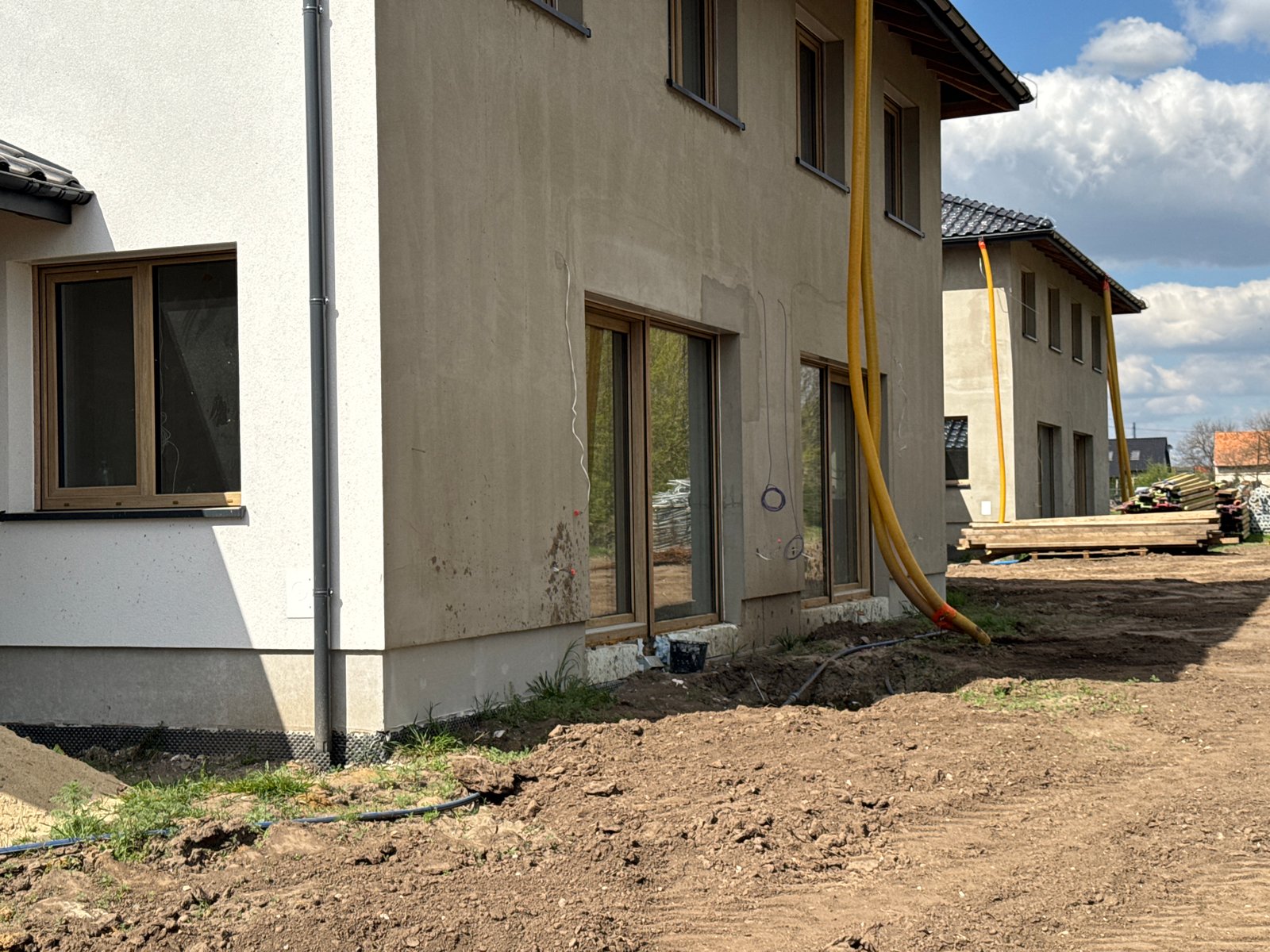 Elewacja boczna i ogród