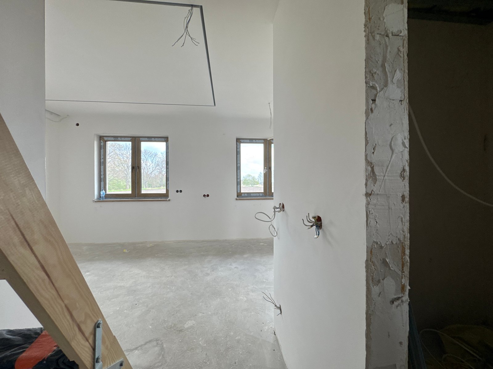 Salon — stan deweloperski