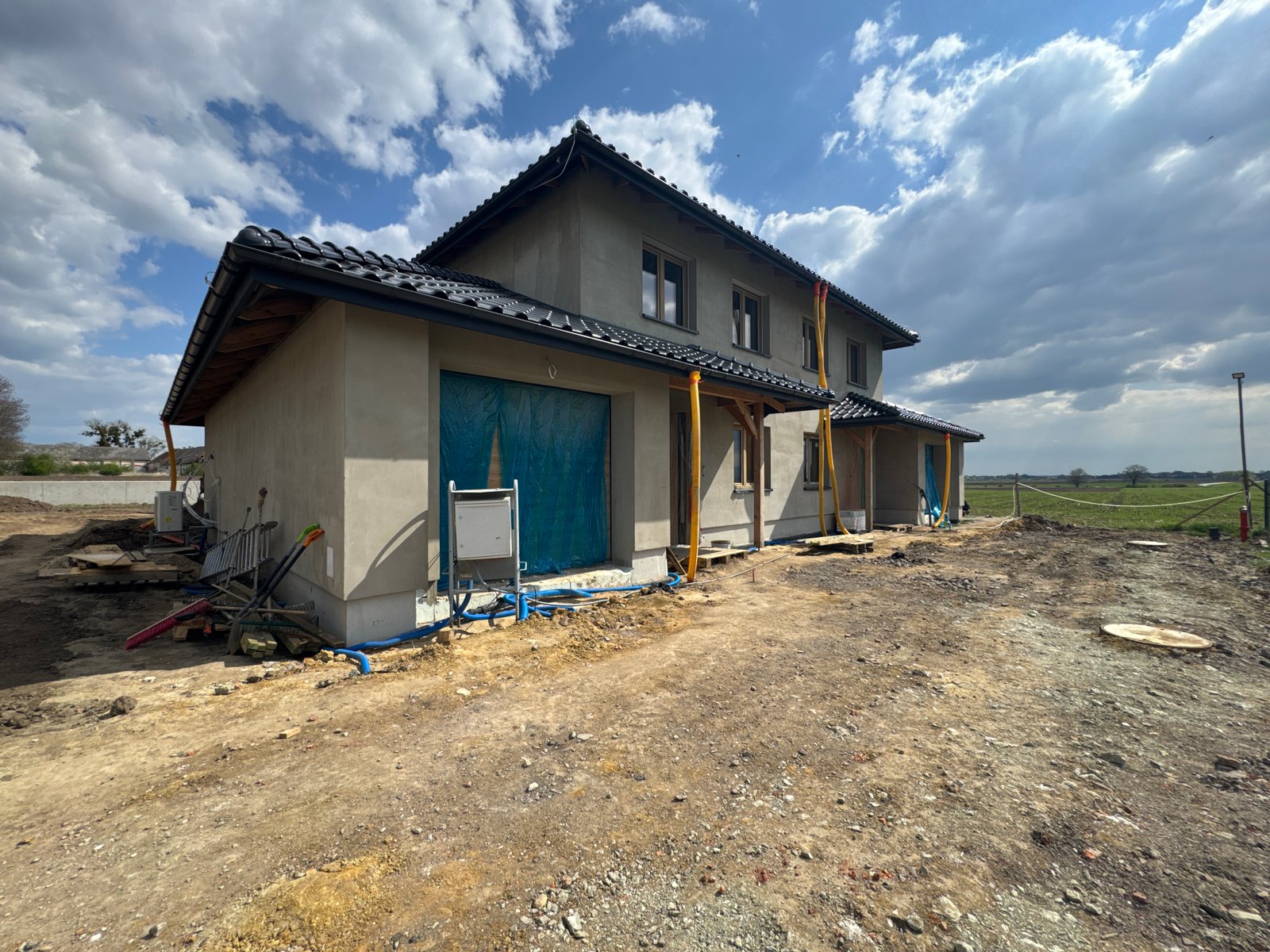 Elewacja frontowa — kwiecień 2026